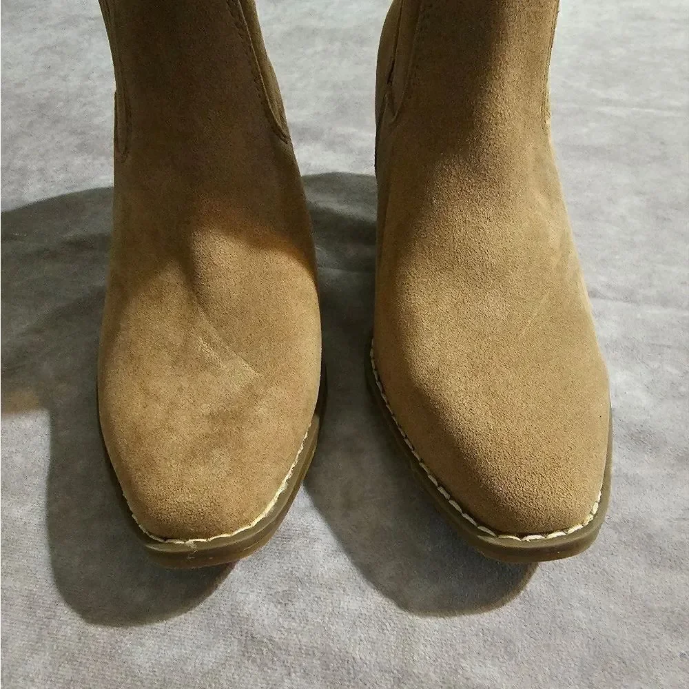 Women's Solita Western Boots Size 6‎